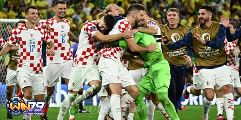 Từ bóng tối chiến tranh đến đỉnh cao bóng đá thế giới